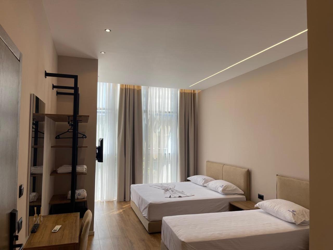 Vlorë Dia Mare Deluxe 아파트 호텔 외부 사진
