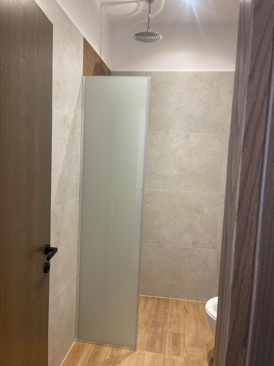 Vlorë Dia Mare Deluxe 아파트 호텔 외부 사진